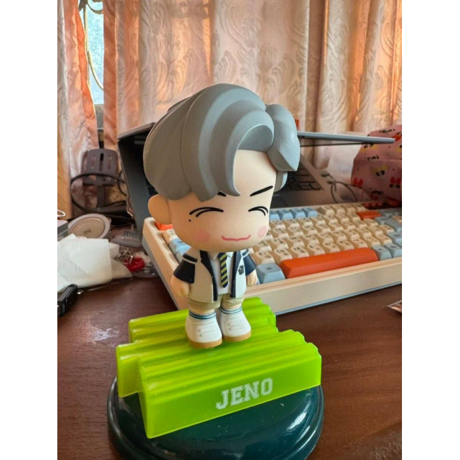Фигурка Jeno nct