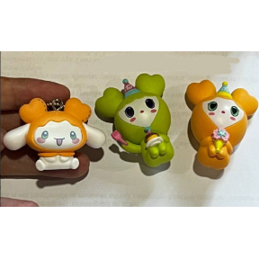 Брелки twice mini toy