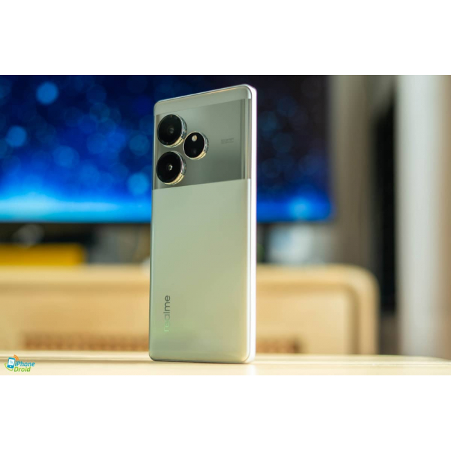 смартфон realme GT 6