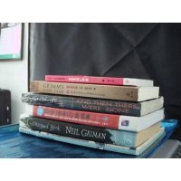 Комплект книг: 4 книги рассказов, 1 учебник корейского языка, 1 учебник китайского языка
