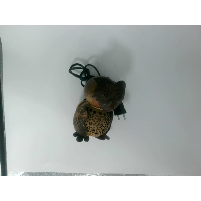 Лампа из скорлупы кокоса