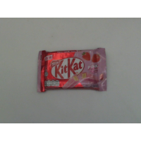 Вафли KitKat с клубникой