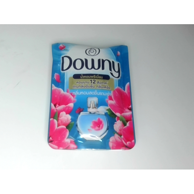 концентрированный кондиционер для белья Downy с цветочным ароматом