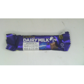 Cadbury Dairy Milk с печеньем Oreo