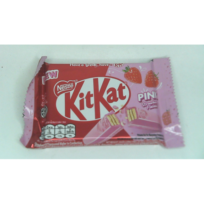 KitKat Клубничные вафли
