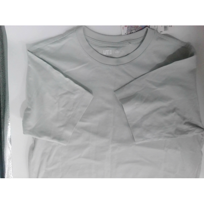 Футболка Uniqlo с короткими рукавами