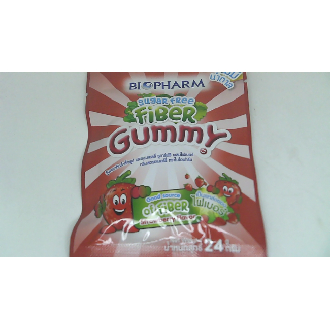 Витаминно-волоконные жевательные конфеты Biopharm со вкусом клубники.