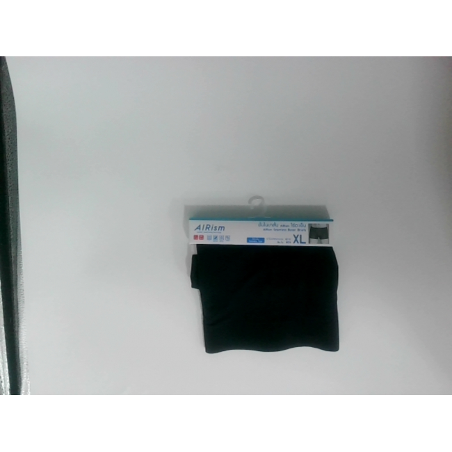 Мужское нижнее белье марки Uniqlo.