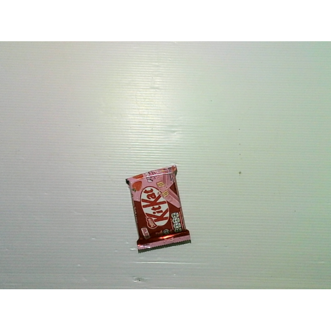 Вафля KitKat со вкусом клубники