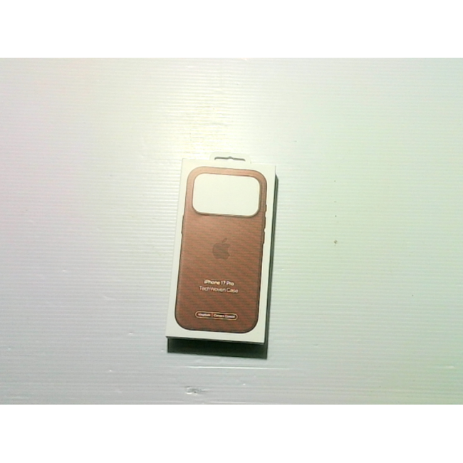 Чехол для iPhone 17 Pro из технической ткани.