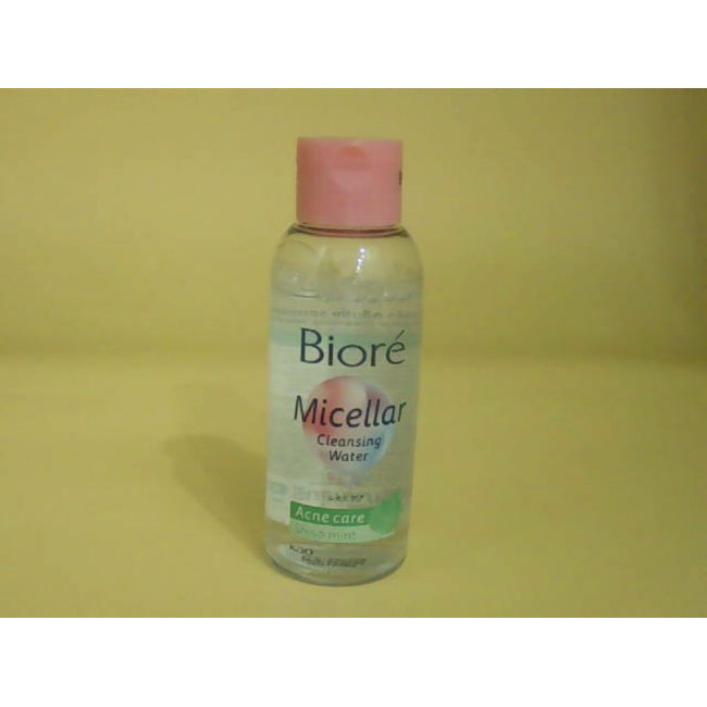 Мицеллярная очищающая вода Biore