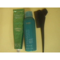 The Kapous Professional Hyaluronic Acid Hair Dye Kit includes a bleach, a dye, and a comb.