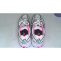 Кроссовки Nike, серые и розовые.