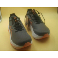 Беговые кроссовки ASICS GEL NIMBUS 27 в цвете Carbon/Mojave