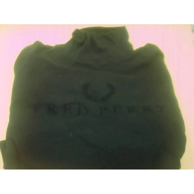 Серый свитер с высоким воротником Fred Perry с большим вышитым логотипом, размер L.