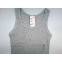 Женский топ без рукавов бренда UNIQLO