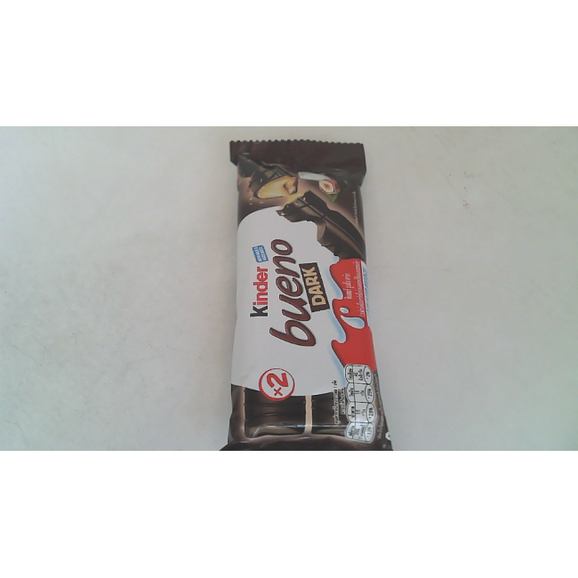 Снэк Kinder Bueno Dark в шоколадной глазури