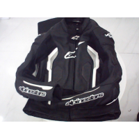 Кожаная мотоциклетная куртка Alpinestars Missile V2 черно-белого цвета