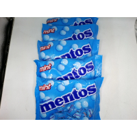 Мятные конфеты Mentos, упаковка из 5 штук.