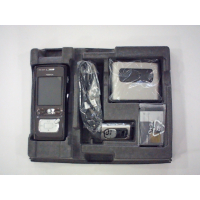 В комплект телефона Nokia N91 входят основной блок, зарядное устройство, карта памяти и наушники (в коробке).