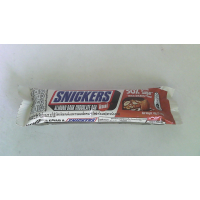 Батончик Snickers с миндалем и темным шоколадом
