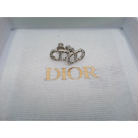 Модные серьги, бренд DIOR.