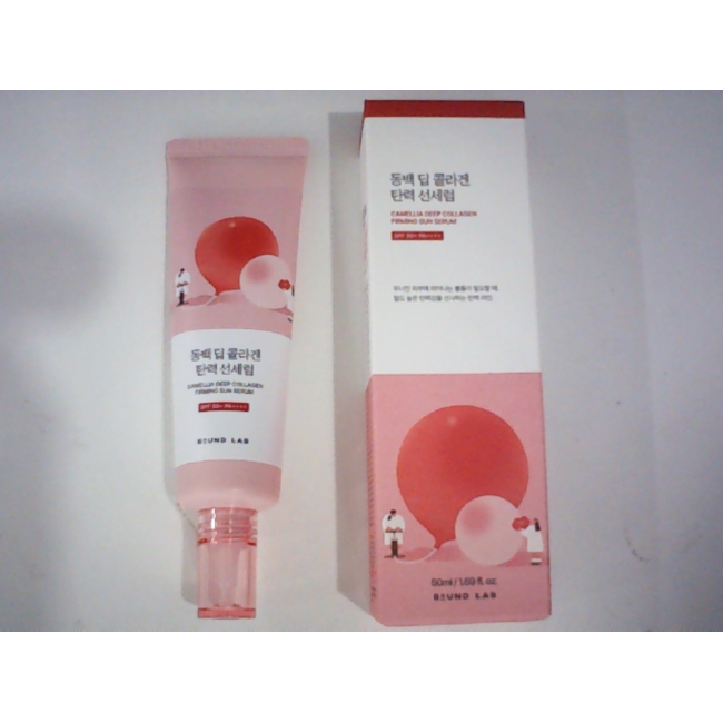 Солнцезащитная сыворотка Round Lab Camellia Deep Collagen Firming Sun Serum в бледно-розовом тюбике и коробке, украшенной изображением красного воздушного шара.