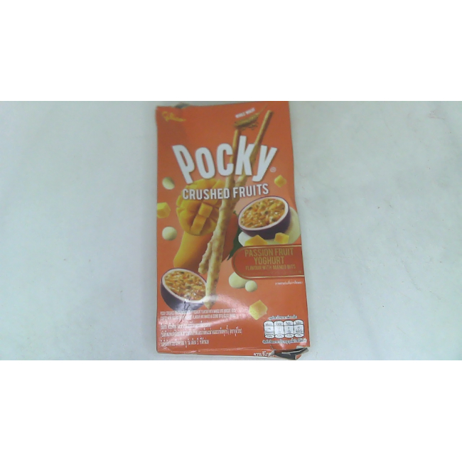 Pocky Crush Flute со вкусом йогурта с маракуйей и кусочками манго.