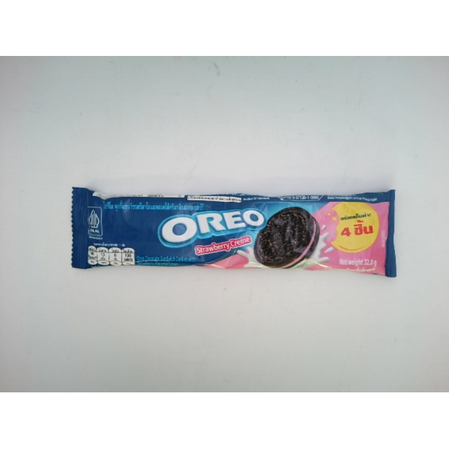 Шоколадное печенье Oreo с клубничной начинкой, марка OREO.