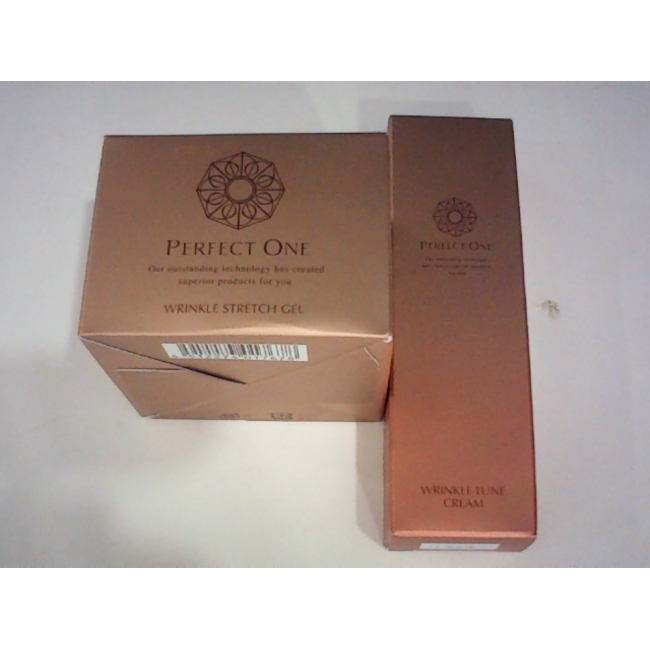 В этот набор входят два косметических средства: крем Perfect One Wrinkle Tune Cream и гель Perfect One Wrinkle Stretch Gel.