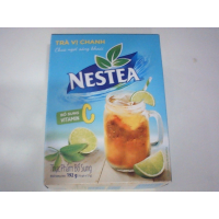 Растворимый лимонный чай в порошке Nestea, в ярко-синей упаковке.