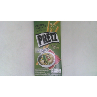 Хрустящие снековые палочки Glico Pretz со вкусом курицы в зеленом карри.