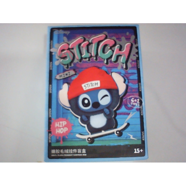 Миниатюрная кукла-подвеска MINISO Stitch Hip Hop Street из серии MINI (в коробке)