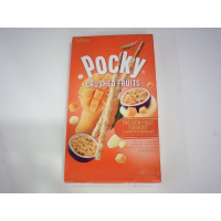 Glico Pocky: измельченные фрукты в йогурте со вкусом маракуйи и кусочками манго (38 г)